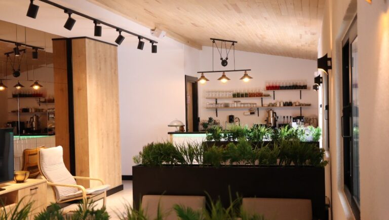 inside dentatur clinic