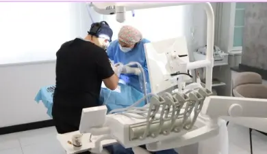 Doctors during the implant surgery
